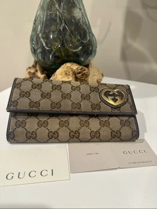Gucci Guccisima Heart Logo Continental Wallet/Wallet on Chain With Cards - Picture 3 of 8